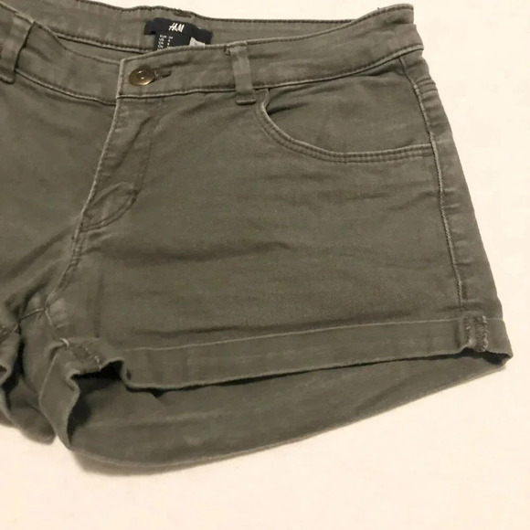 H&M Cuffed Shorts Olive Green Denim Mid Rise Womens Size 4 - Picture 5 of 12